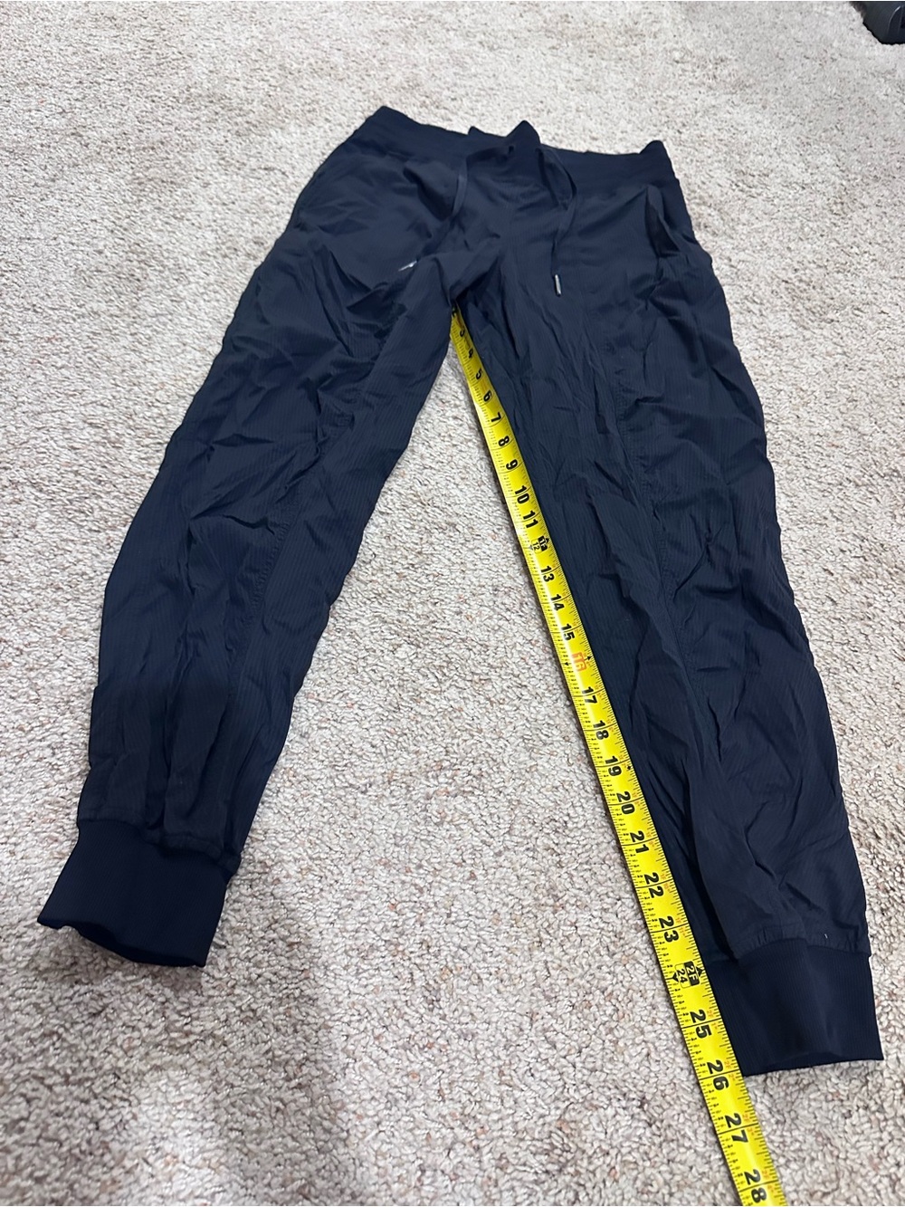 Lululemon Dance Studio jogger 
Size 6